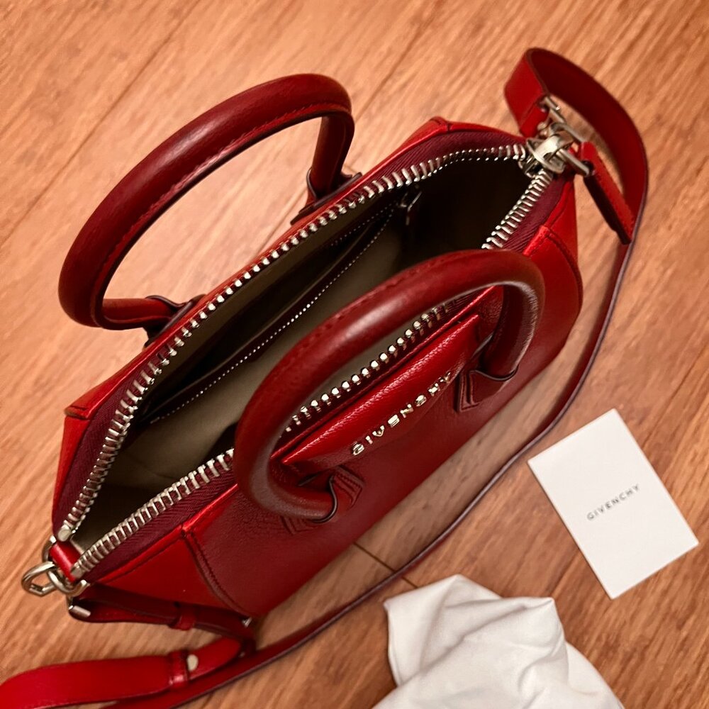 Givenchy Antigona Mini Grained Leather Bag - Picture 12 of 14
